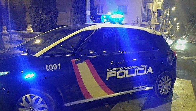 Coche policia noche