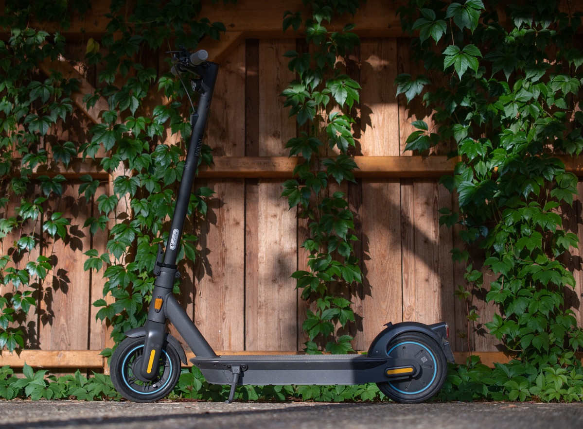 Aixklusiv e scooter 5432641 1280